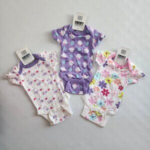 Onesies 3 Pack Baby Girl Bodysuits Size: Newborn.